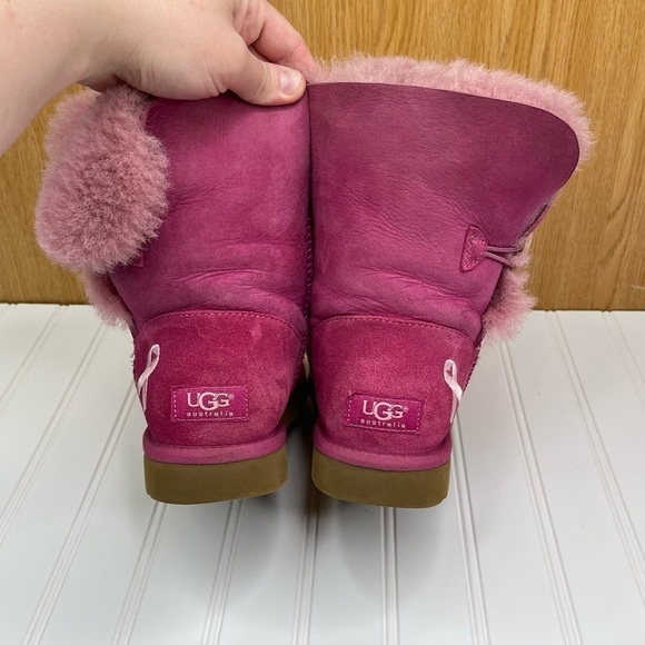 Ugg Boots Bailey Button Breast Cancer - Picture 5 of 10